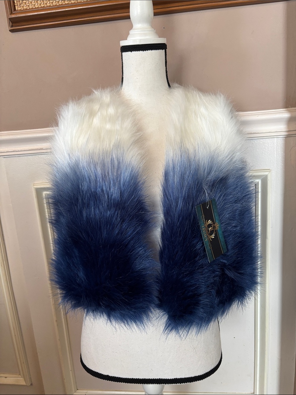 Legacy Two-Tone Teddy Fur Stole in White and Navy